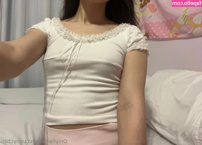 cunnychan - Flexing, lean muscles, veins and that big juicy pussy!