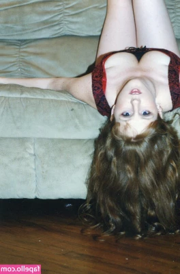 sapphiresboobs - where can i sit? 😇