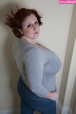 sapphiresboobs - Soft and squishy☁️