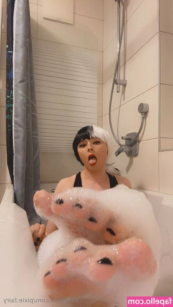 pixie.fairy [ pixie-fairy-1 ] - Hello les glands    Tel un petit sniper de l air frais  une belle