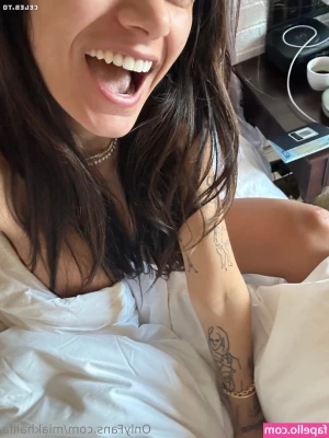 Mia Khalifa [ mia-khalifa-1 ] - I was giving myself double pleasure wearing my fishnet body stocking!