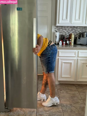 papijae - Happy Sunday you horny fucks   I ve been playing with myself all