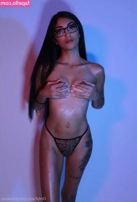 thequeencoco21 - Happy Sunday everyone 💜❤️💛🧡