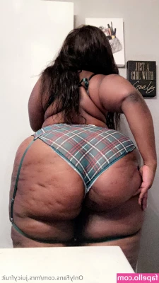 mrs.juicyfruit [ mrs-juicyfruit ] - SEXY  amp  SCARY HALLOWEEN LIVESTREAM THIS FRIDAY   9 pm PST  Come