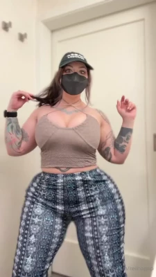  [ reiinapop-5 ] - Im never wearing a shirt when im home