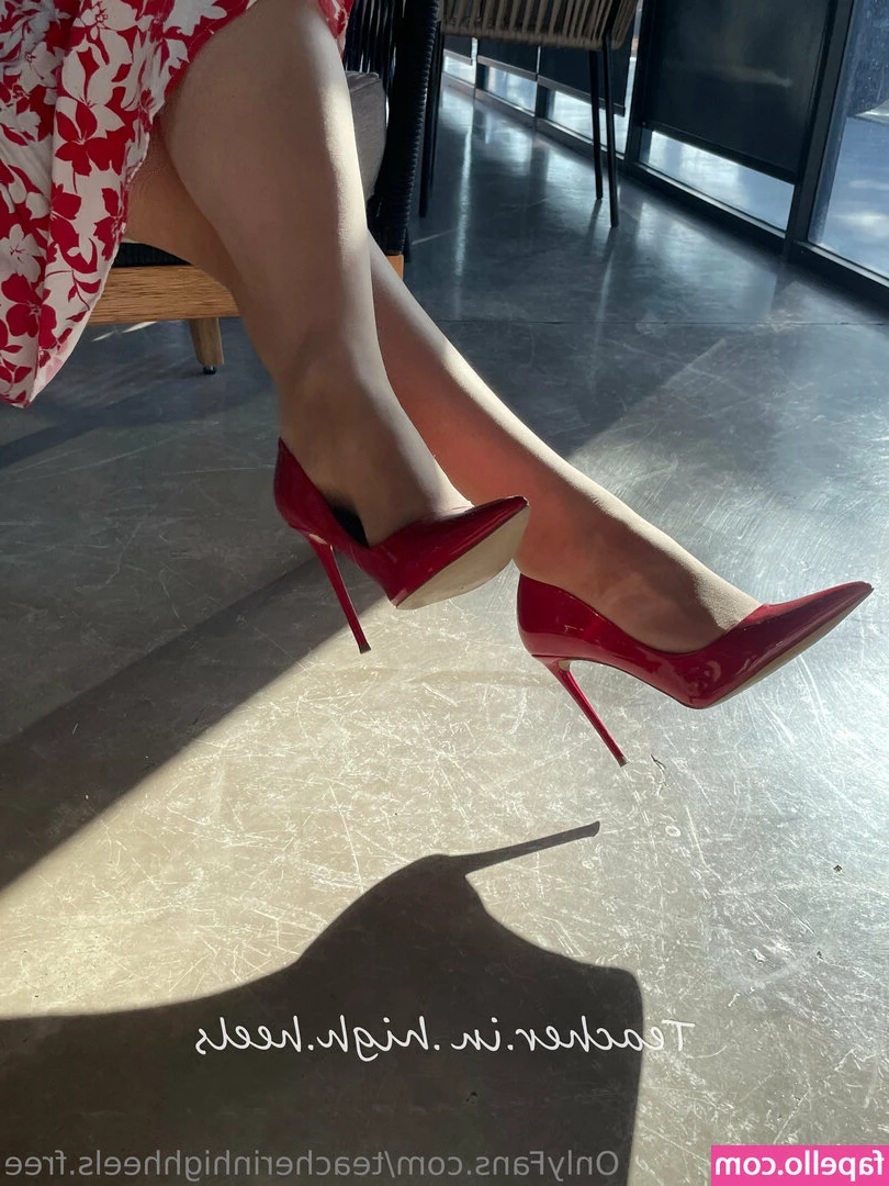 teacherinhighheels.free [ teacherinhighheels-free ] - JUST FEET  Enjoy