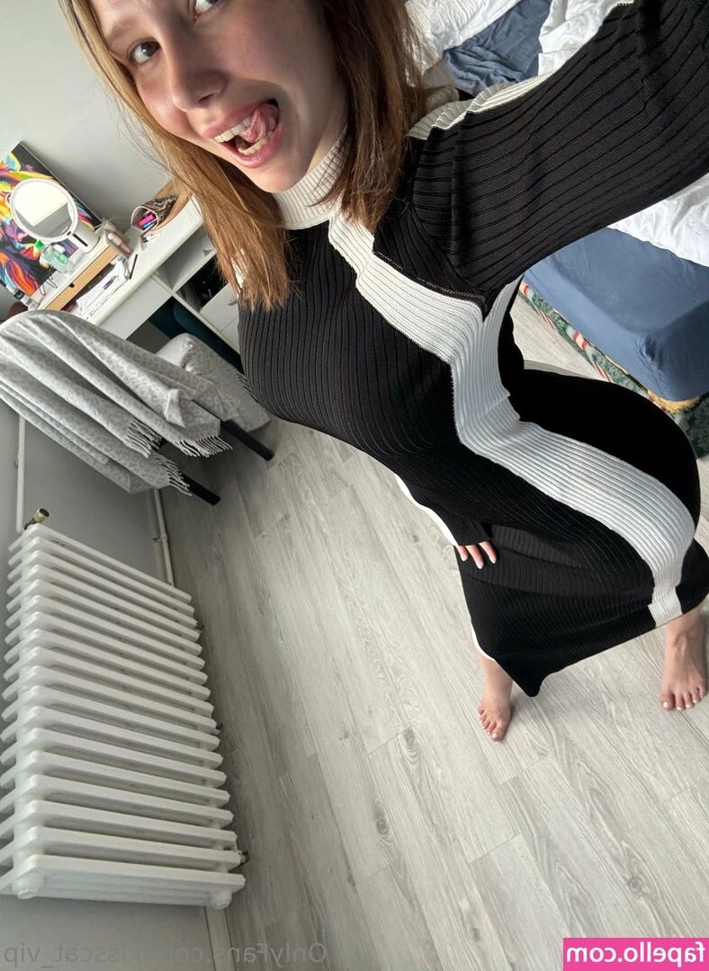 kisscat_vip [ kisscat-vip ] - Morning 👋 The internet here is really bad but I always find a way
