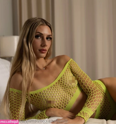 emilyjade_official [ emilyjade-official ] - Lounging in Monterrey