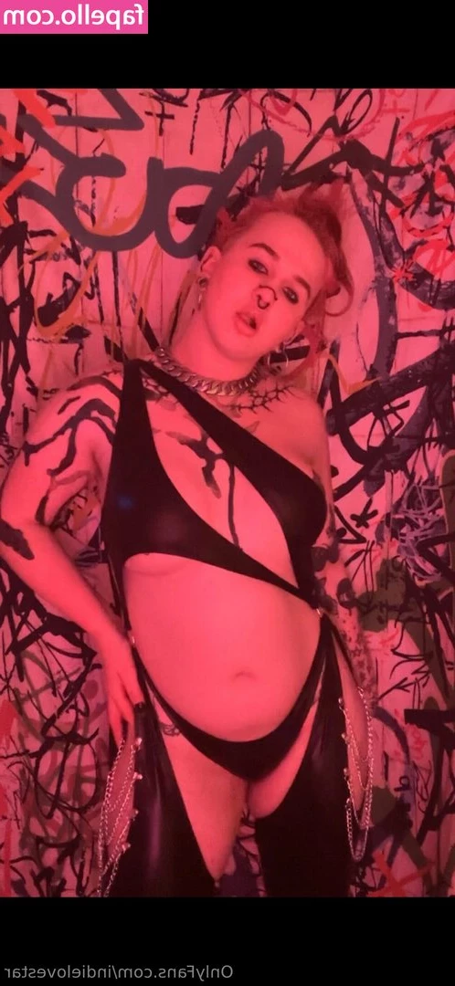 indielovestar - I swear this set is my fav 😁