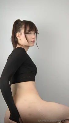 vee.cams [ vee-cams ] - Sorry I’ve been MIA babes. I’ve had a lot going on 🥹 but