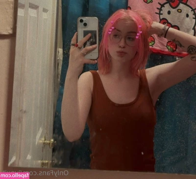 jynxit - Pussy dripping in the shower 🚿