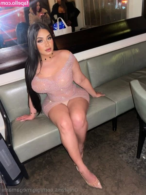 gigimegamami - Bath time  Wanna see my pussy and ass from behind  Well here you go