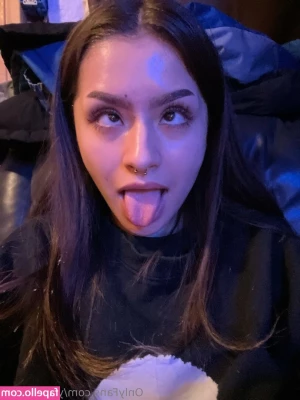 yorgoddess - Happy Friday bitches  About to go live in a few