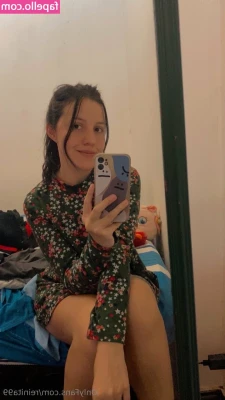 reinita99 - Coffee and thick thighs, do you like? Café e coxas grossas, vc gosta?