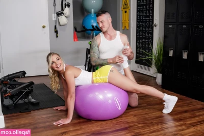 Kelsey Kane [ kelsey-kane ] - Ready to finish me off with a good hard fuck