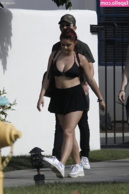 Ariel Winter [ ariel-winter ] - Part 1 (cut in 2 for snapchat originally)