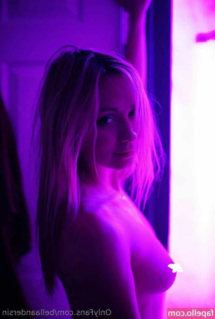 BellaAndersin - Can you imagine the smell of my feet at the end of the day?