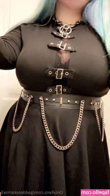 goddesskarma3 - Check out my archived posts 🩷🤫