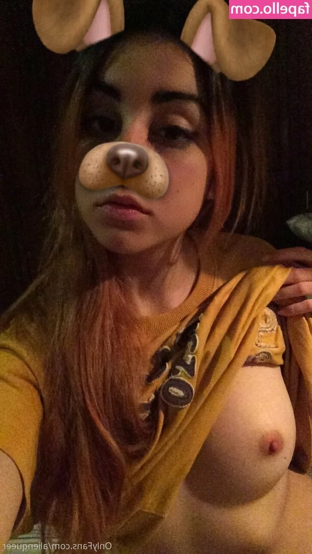 natyquimfree - Might fuck around and make an ASMR clip of me peéing