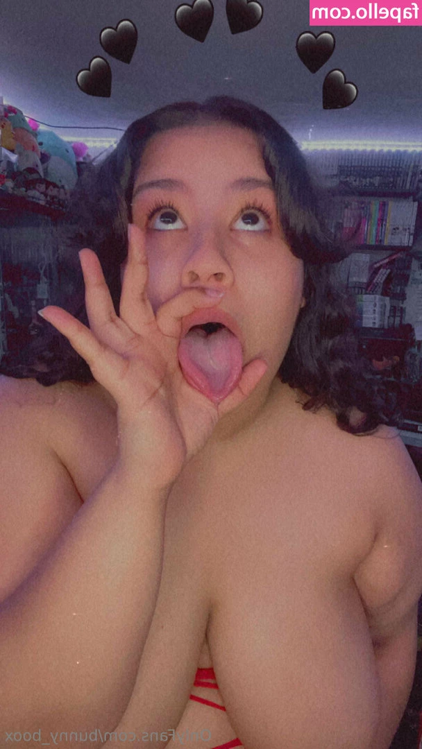 bunny_boox [ bunny-boox ] - Getting spicy over here  you guys want more of this type Of stuff