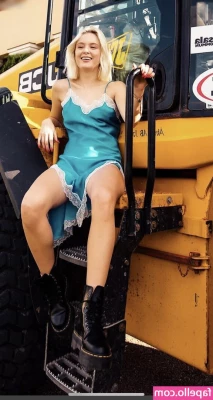 Zara Larsson [ zara-larsson ] - GF teasing me talking about a potential BBC bull then sucking me. We