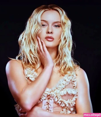 Zara Larsson [ zara-larsson ] - You make me tremble
