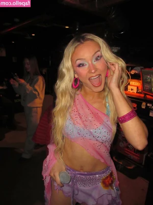 Zara Larsson [ zara-larsson ] - Worship my perfect tits. Send $6 for every minute you goon at them.