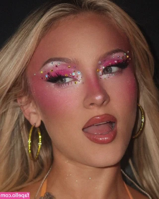 Zara Larsson [ zara-larsson ] - How did that get all over me?!
