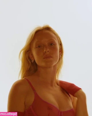 Zara Larsson [ zara-larsson ] - cannot tell if i like these or if i look like an iron golem