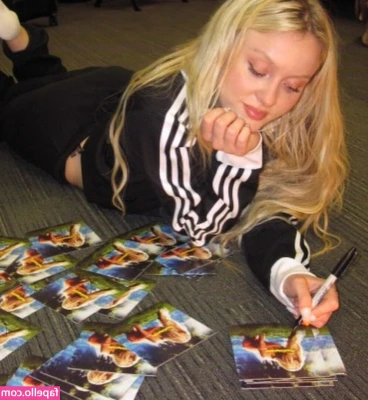 Zara Larsson [ zara-larsson ] - Post orgasm creamy pussy