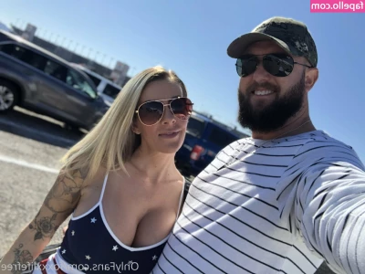 foxxxlifefree - Pt 2 Spreading and playing with my pussy
