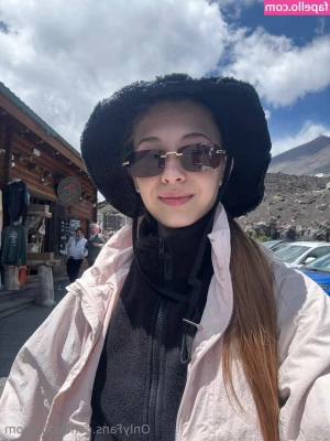 sofibloom - A fresh series of delicious candid farts for you to sniff and you