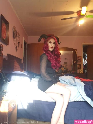 lemmonpussy - Let’s have a deep stretch today!