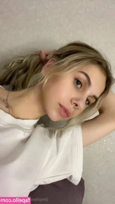 doll_lola [ doll-lola ] - Get that face of yours right in this yummy little pussy of mine