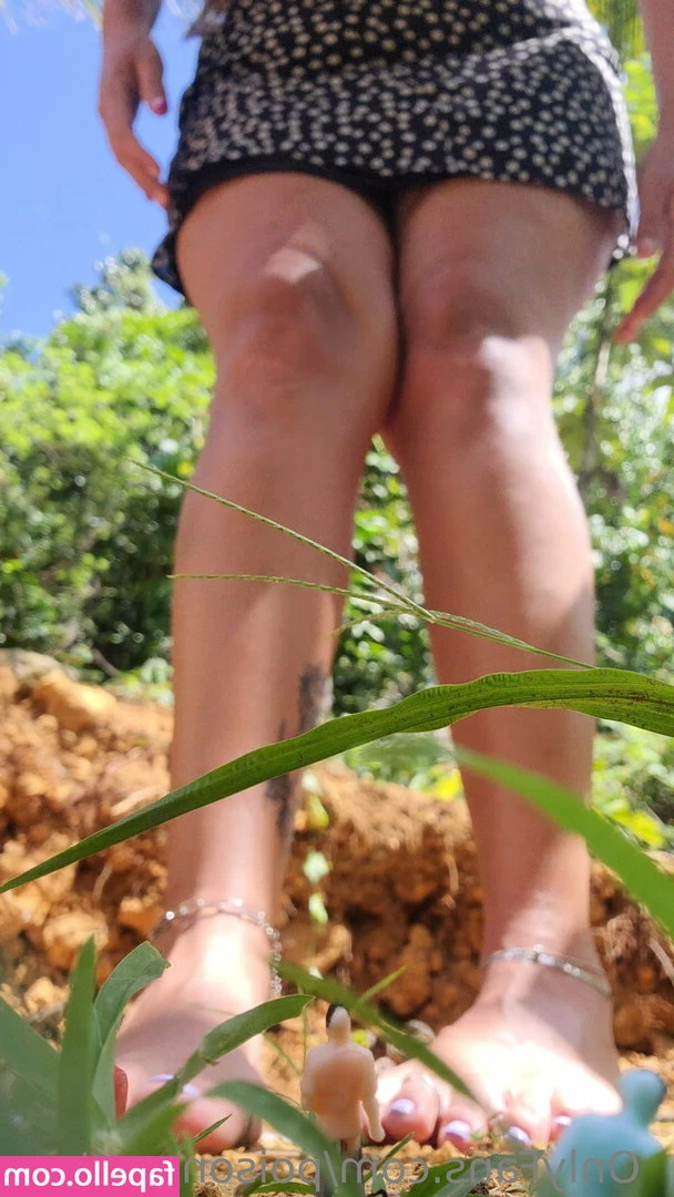 poisonmystery - Sexy legs