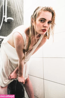 houseofrae - Just singing in the shower