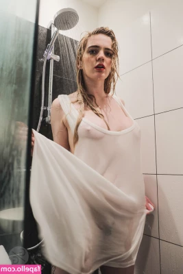 houseofrae - I got 9 bottles of cum lube in the mail....oh what will I do with
