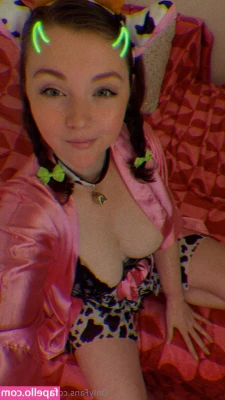 hayleelove - Just because youve all been so good  heres some peeks at one of my