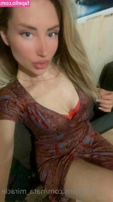 nata_miracle [ nata-miracle ] - Your favorite witch also has sexy feet