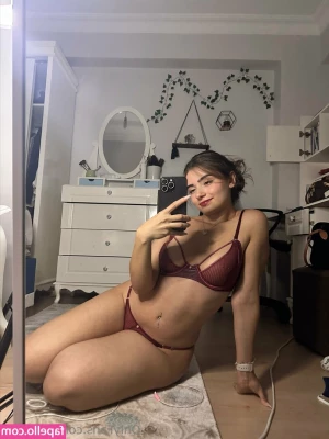 nisanymm - Happy new year! Let’s have a blast in 2020 🥳 a bruised butt is a