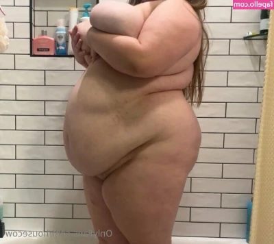 housecow - My titties make me so hornyy 🔥