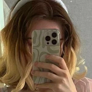 rae_moonfree
