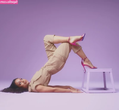 Liza Koshy [ liza-koshy ] - FETISH FRIDAY  This is me tied up  gave a blowjob  suspended and then