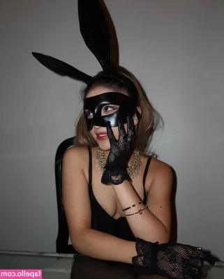 Ava Justin [ ava-justin ] - Make my dick hard with your mouth