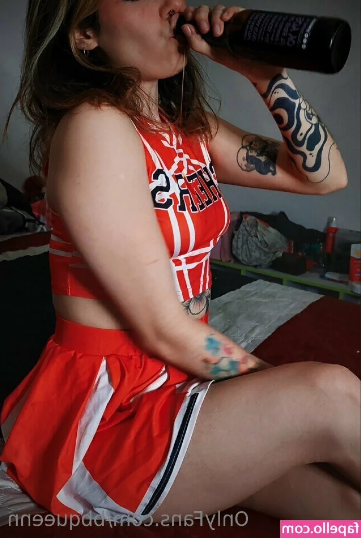 bbqueenn - Help me decide if I should post more of this type of content by