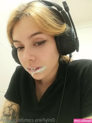 bbqueenn - I spread my legs for you are you ready to fuck me?