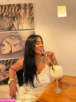 sophia-lopeez - just little old me sucking dick