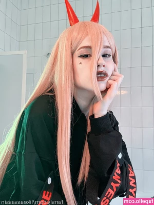 Likeassassin - CUM take a walk in my shoes   louboutins