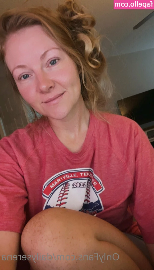 Dailyserena - Selfie