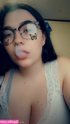 violetmist - Qué me harías si me encuentras así desnudita en tu cuarto papi